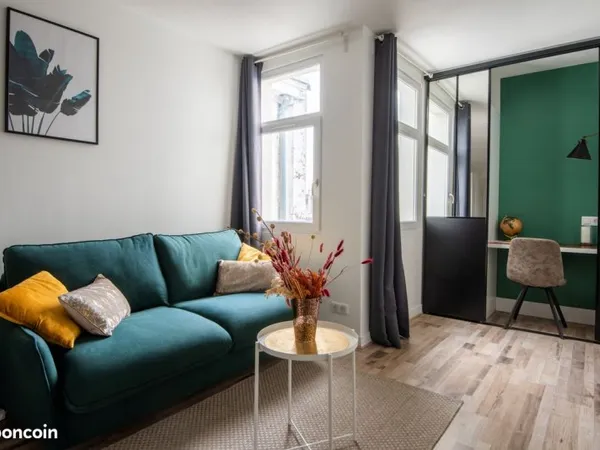 Studio meublé 23m² Lille hypercentre - calme, lumineux