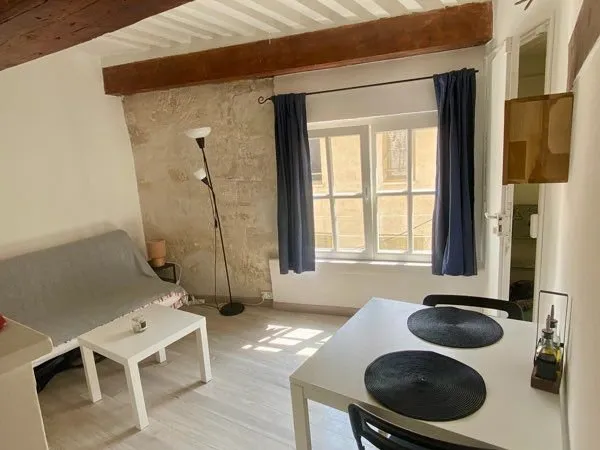 Studio pour étudiants