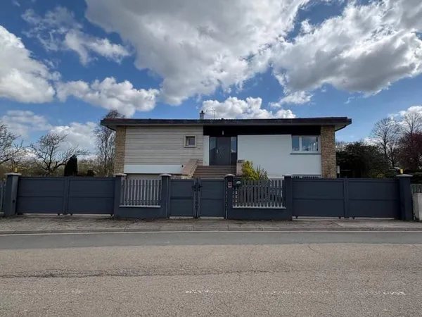 Maison 7 pièces 252 m²
