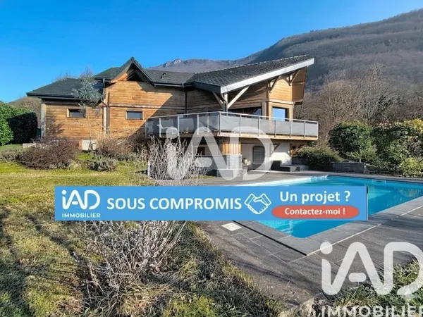 Maison 6 pièces 208 m²