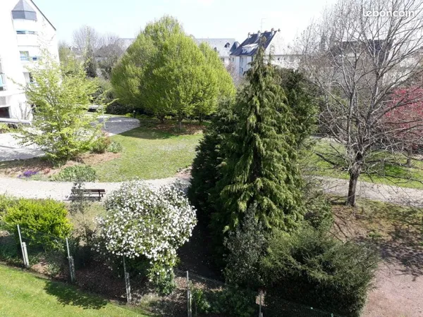 Caen, 800 m. Mairie, 203500