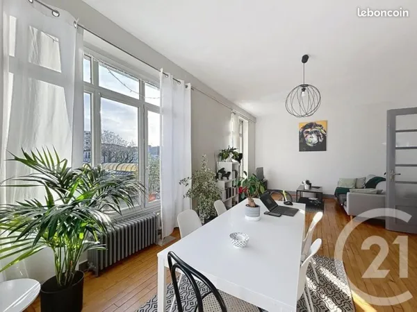 Appartement 3 pièces 92 m²
