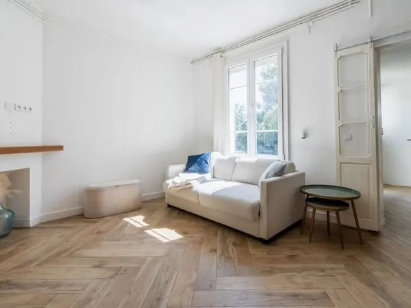 Parc Montreau Maison de 65 m² Quartier des Ruffins