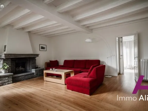 Maison 9 pièces 215 m²