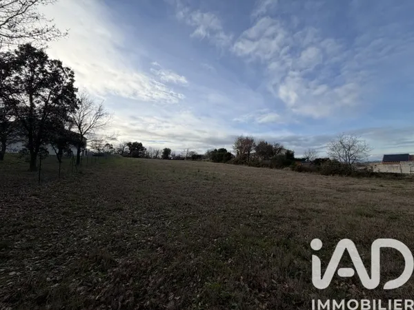Terrain 470 m²