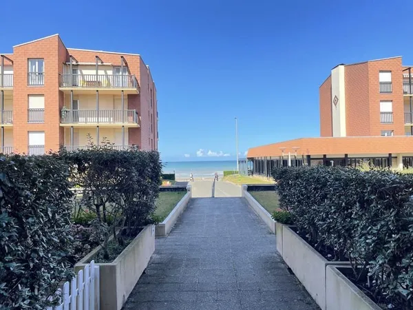 14390 CABOURG - 2 PIÈCES AVEC TERRASSE DE 60M² À 100M DE LA P