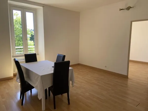 Appartement T3 lumineux à Bégard