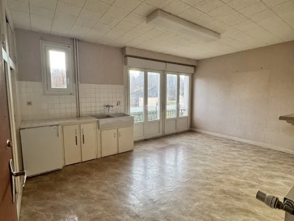 Bureau 93 m²