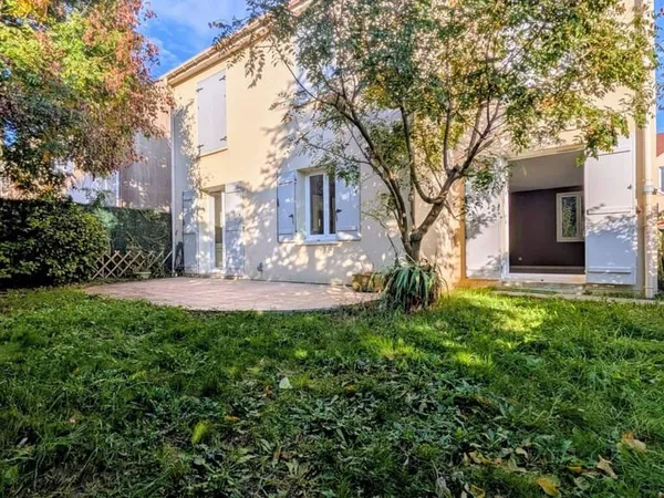 Maison 7 pièces 138 m²