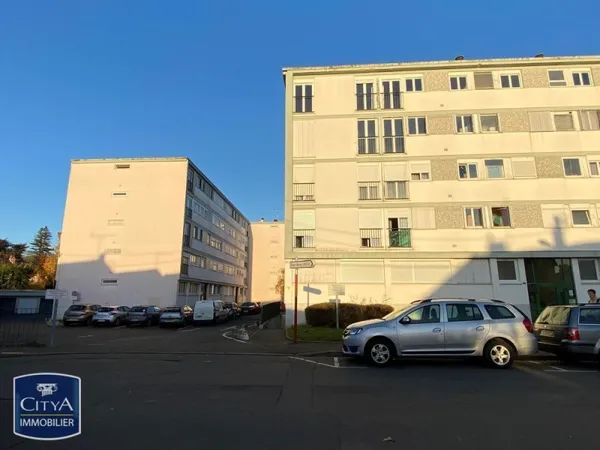 Stationnement Location Le Mans   80€