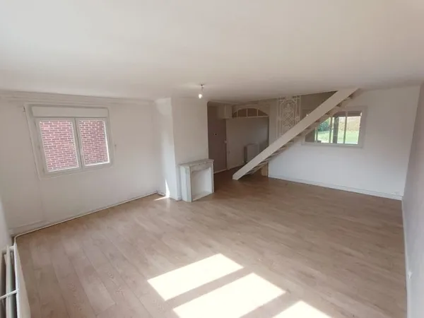 Maison 3 chambres, garage et jardin