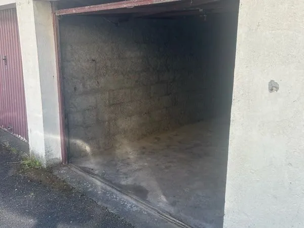 Garage à louer