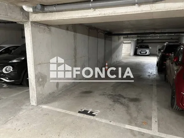 Stationnement Location Chelles   100€