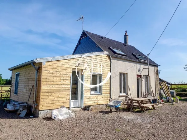 A 4 km de la gare, maison 80 m² à rénover terrain de 1420 m²