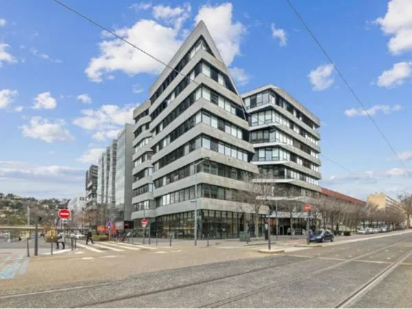 Bureaux 4537 m²