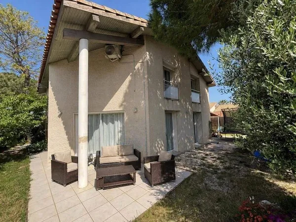 Villa 5 pièces 150 m²