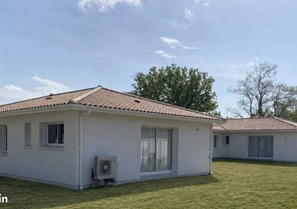 Maison neuve spacieuse d'architecte de 300 m²