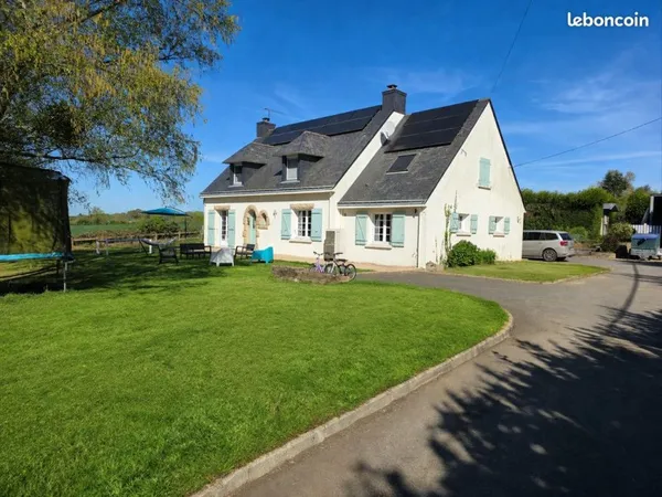 Maison familiale 187 m² - 5 chambres - Terrain 7 500 m²