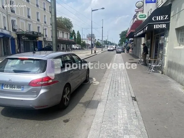Local commercial 73 m²