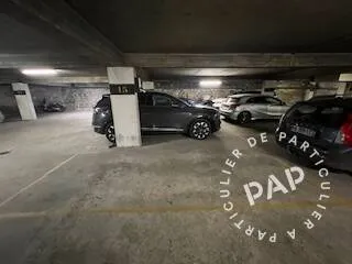 Garage/Parking