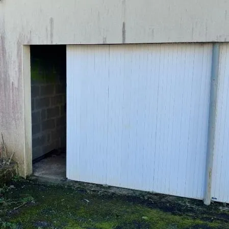 Loue garage/box - 1 pièce - Baud 56150