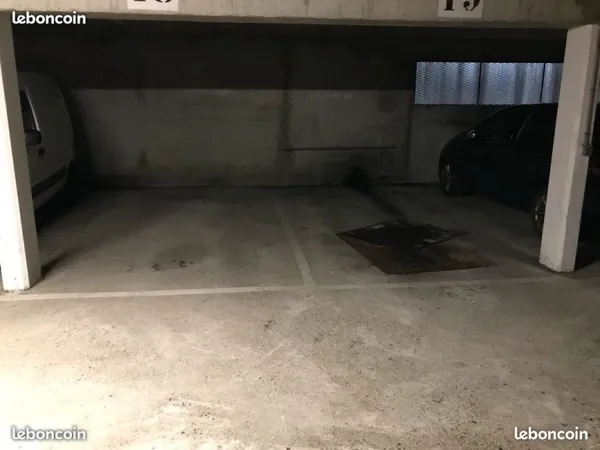 Place de parking dans résidence sécurisée centre ville Beauvais