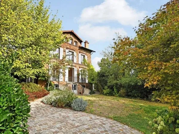 Maison 8 pièces 135 m²