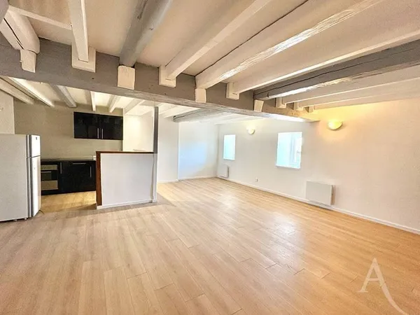 Appartement 4 pièces 77 m²