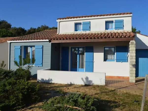 VILLA 2 CHAMBRES 400 METRES DES LA PLAGE