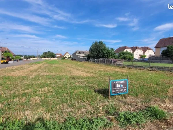 Terrain 500m² libre de constructeur et au calme