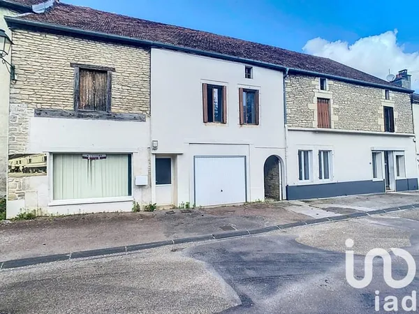 Bâtiment 288 m²