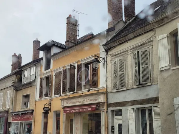 Local commercial avec habitation pour professionnel
