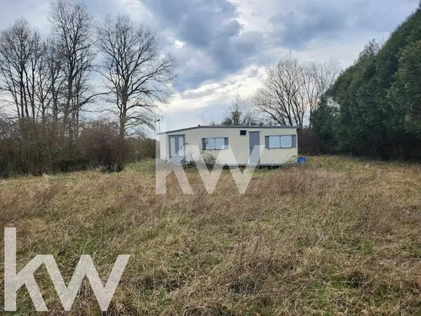 Terrain 1156 m²