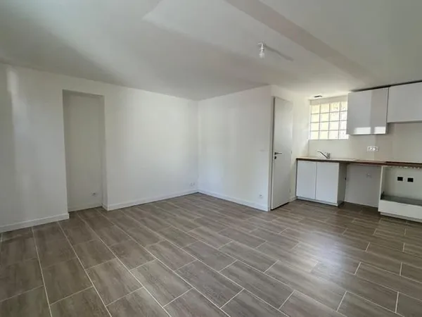 Studio 1 pièce 24 m²