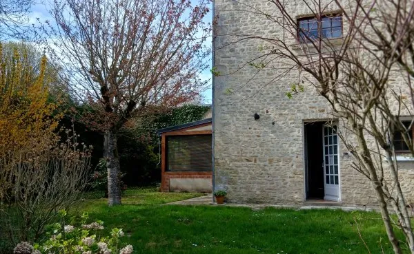 Vends maison jardin clos