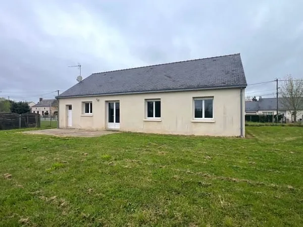 A VENDRE MAISON RÉCENTE 10 MINUTES DU LOUROUX-BÉCONNAIS