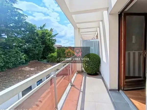 Appartement duplex avec balcons