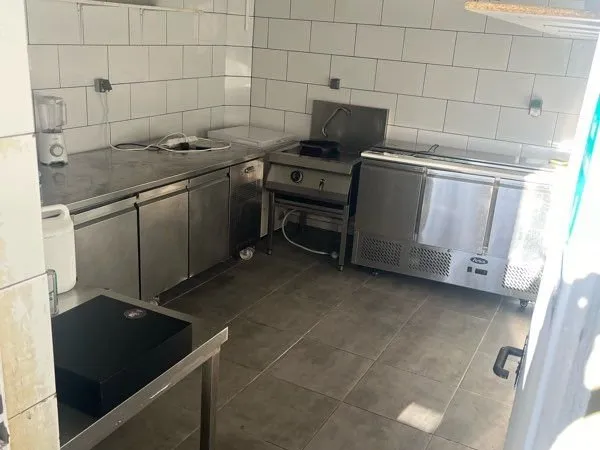 Laboratoire de cuisine / dark kitchen