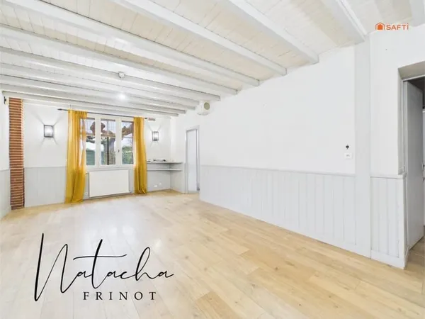 Maison familiale avec volumes et dépendances - Centre Fronton coeur de village et zone commerciale à