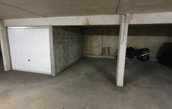 A vendre Nantes centre ville Parking Cité des Congrès