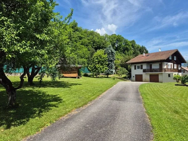 Maison 8 pièces 137 m²