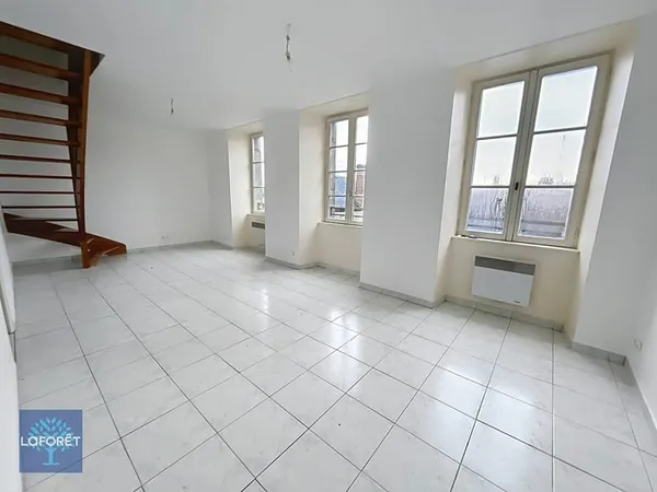 Appartement Saint Aubin Du Cormier 4 pièce(s)