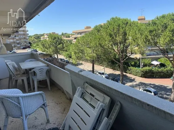 T2 parking piscine tennis résidence de standing