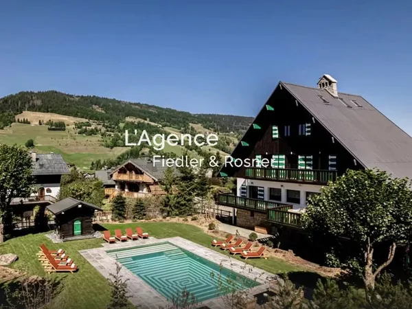 REF 759 : MEGEVE - CHALET D'EXCEPTION AVEC SPA ET PISCINES