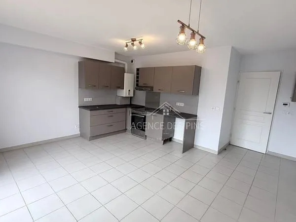 APPARTEMENT 2 PIECES AVEC TERRASSE ET VUE DEGAGEE