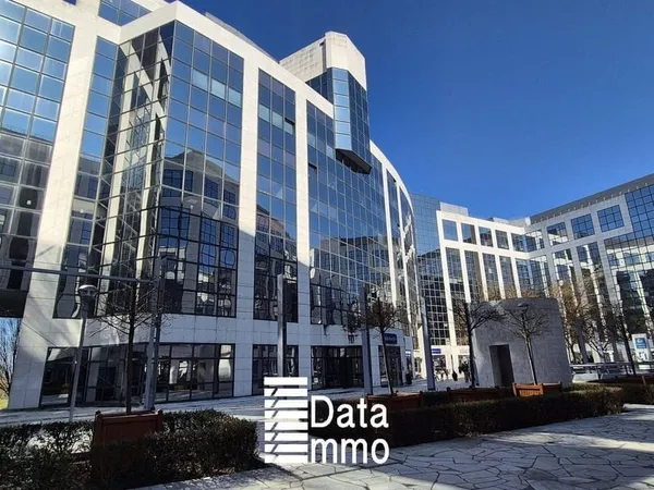 Bureaux 600 m²