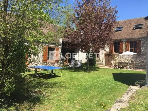 Maison 9 pièces 220 m²