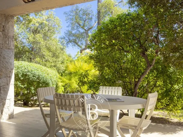 Porto Vecchio, Domaine de Cala Rossa, villa 2 chambres, proche plage