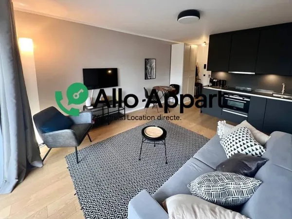 Grand studio meublé avec balcon - 29 m² - Paris 15e
