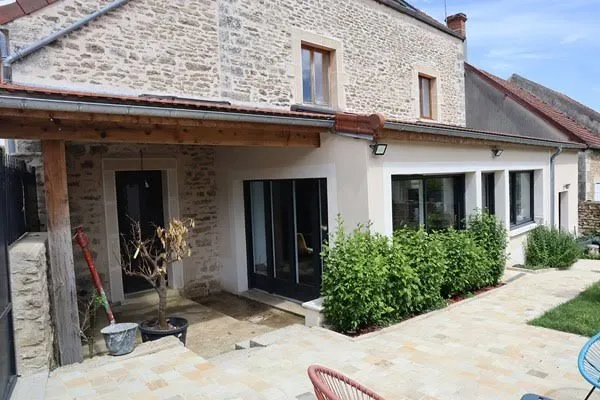 Maison 7 pièces 282 m²